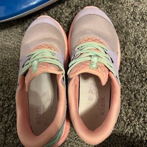 Kizik kids Anaheim sneakers